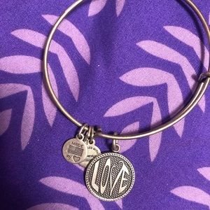 love alex and ani bracelet